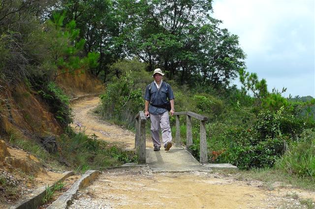 P1030734 (Small).JPG